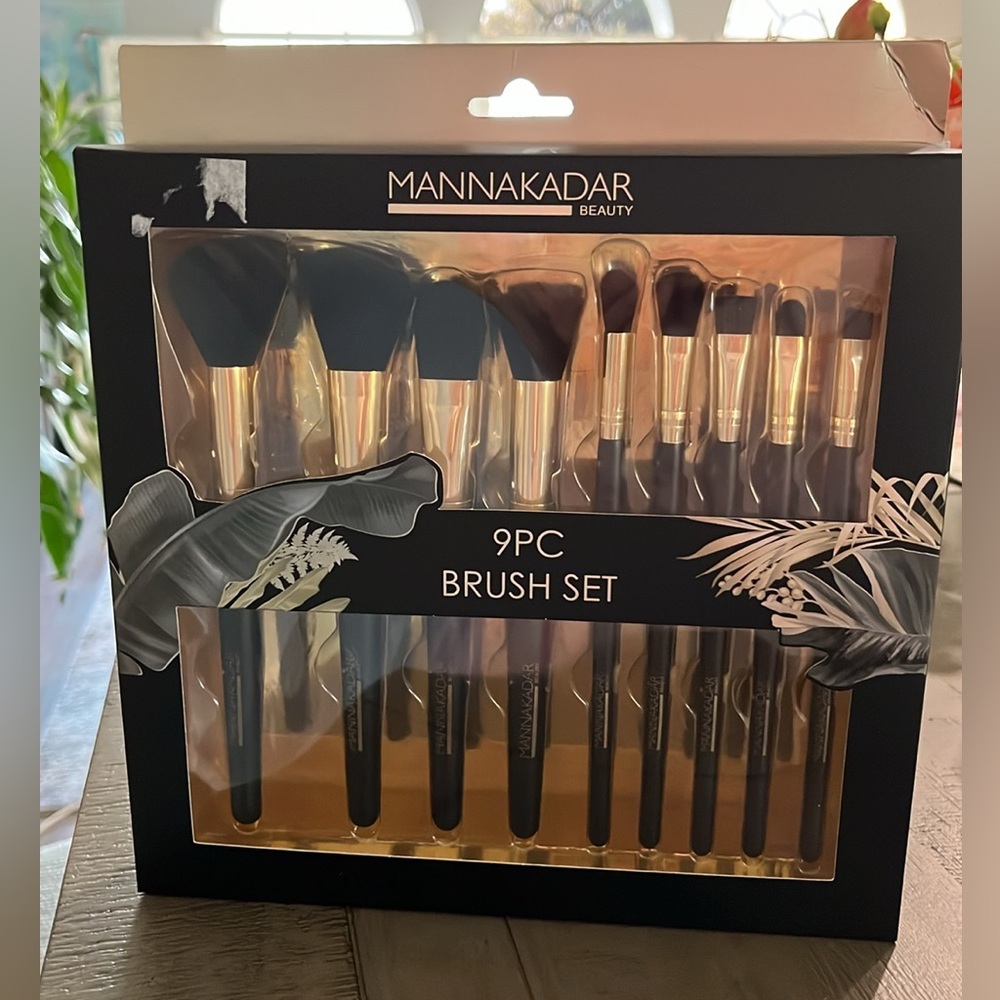 Manna Kadar Makeup Brush Set, 9 Pieces